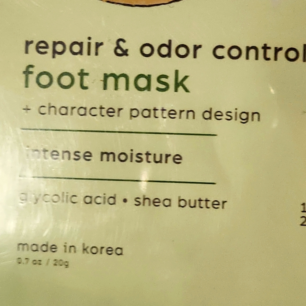 Dearcloud Repair & Odor Control Foot Masks - Picture 3 of 9